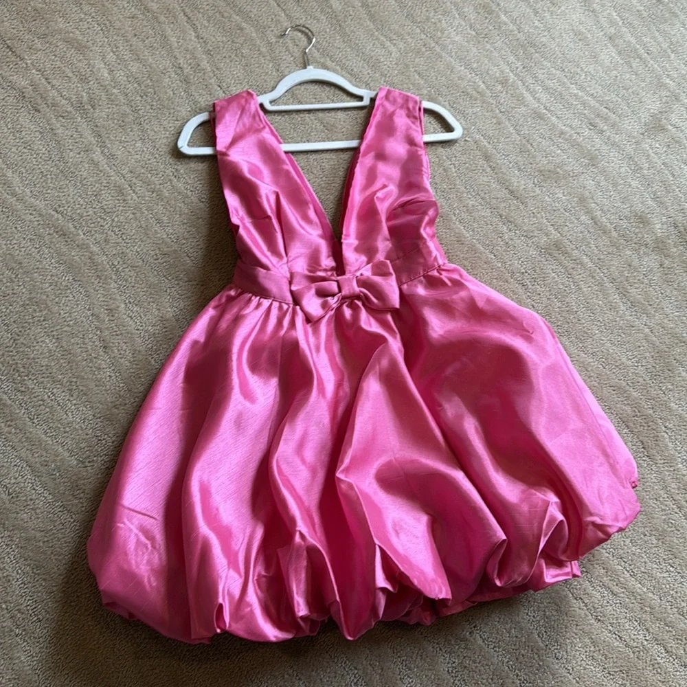 Mable Wrenley Bow‎ Detail Bubble Hem Mini Dress - Picture 14 of 17